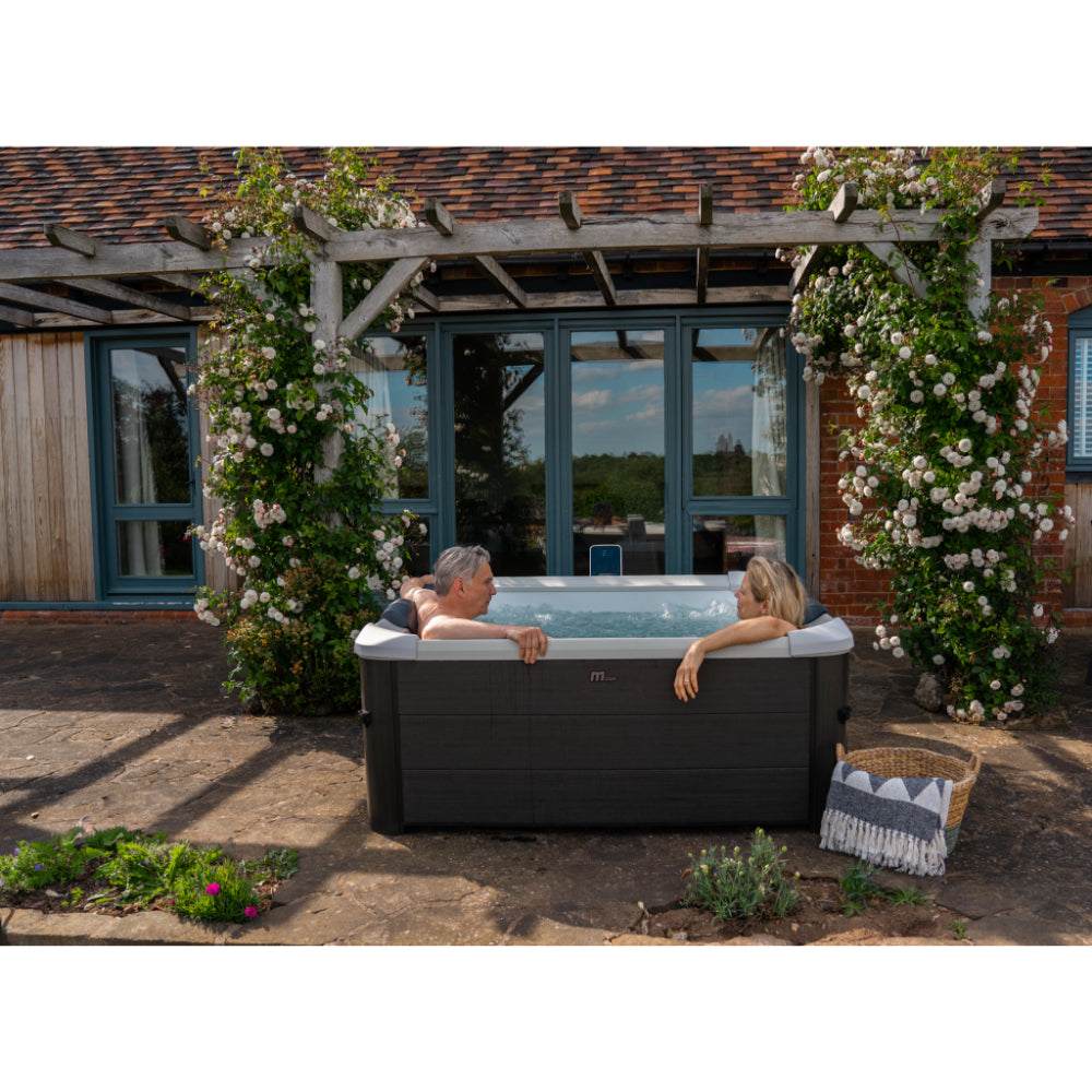 MSpa Frame OSLO 6-Person Jet Spa Hot Tub