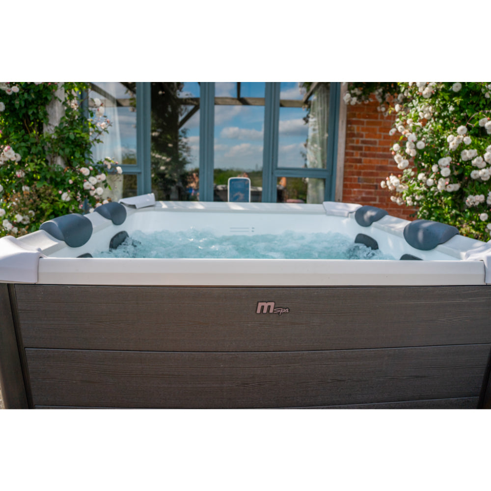 MSpa Frame OSLO 6-Person Jet Spa Hot Tub