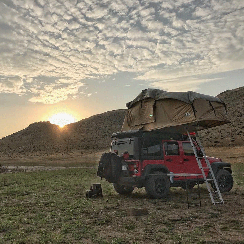 Tuff Stuff Overland 3-Person Ranger 65 Roof Top Tent