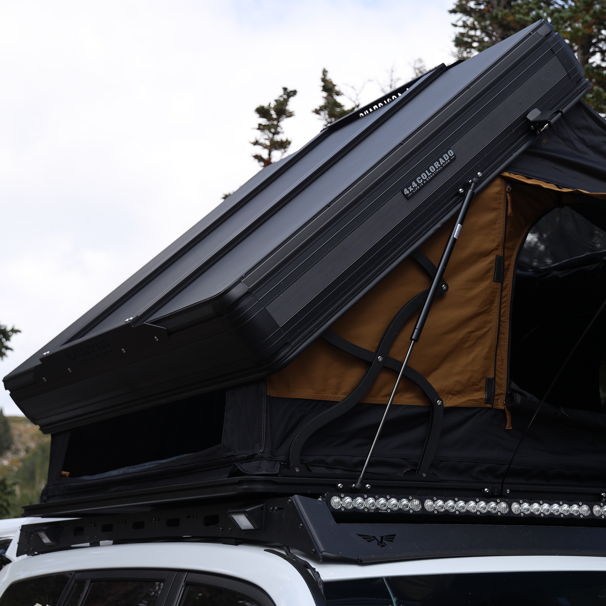 4x4 Colorado 2-Person Alto Mini Hardshell Roof Top Tent
