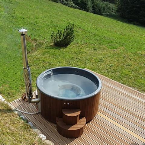 SaunaLife Soak Series S4N 6-Person Outdoor Wood-Fired Hot Tub